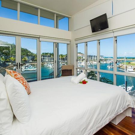 Beachside Magnetic Harbour Apartments Nelly Bay ภายนอก รูปภาพ