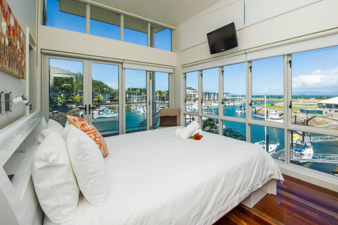 Beachside Magnetic Harbour Apartments Nelly Bay ภายนอก รูปภาพ