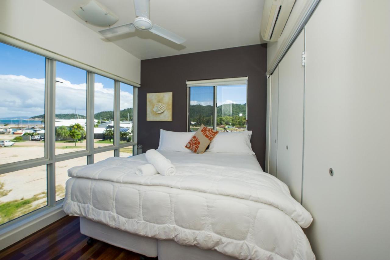Beachside Magnetic Harbour Apartments Nelly Bay ภายนอก รูปภาพ