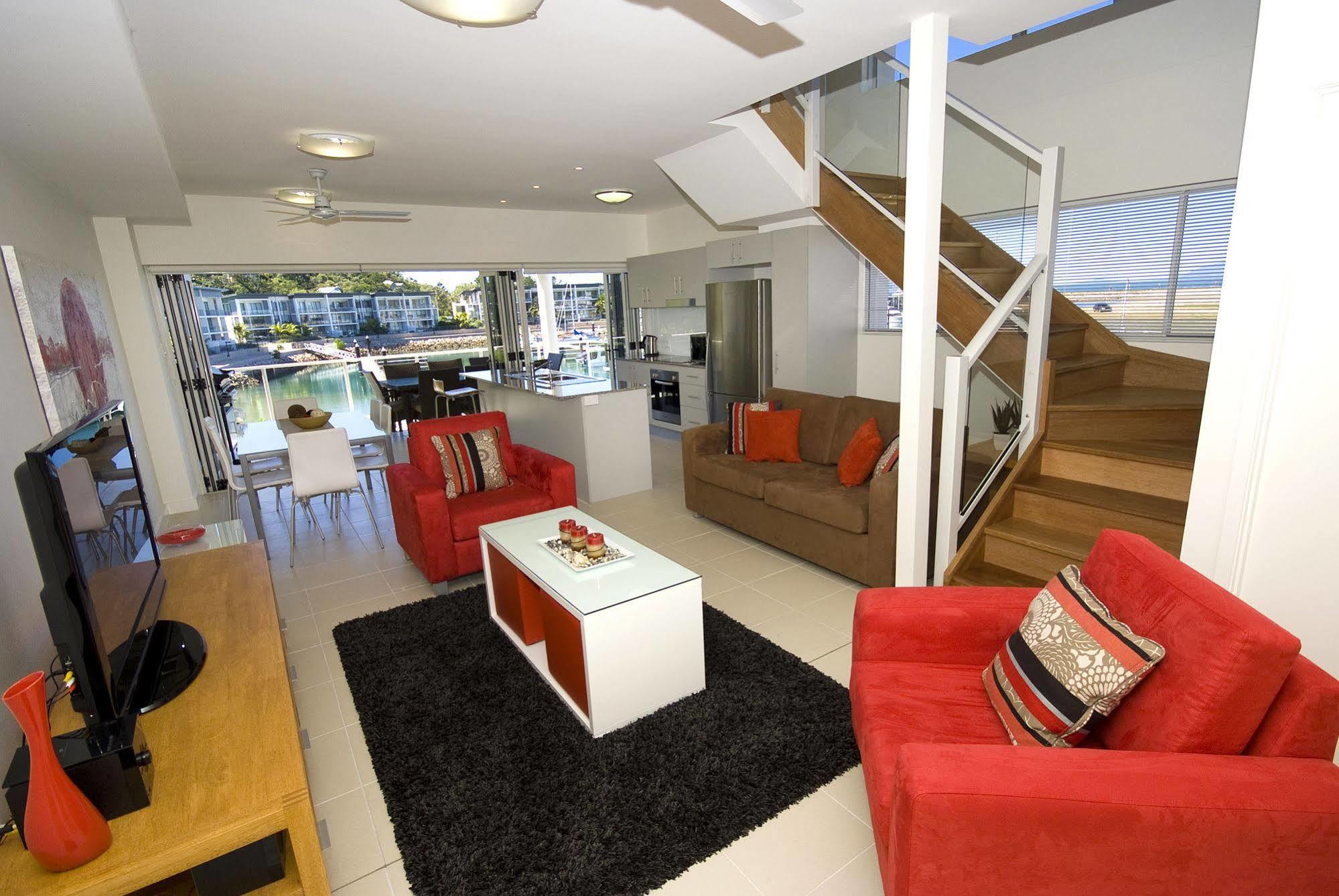 Beachside Magnetic Harbour Apartments Nelly Bay ภายนอก รูปภาพ
