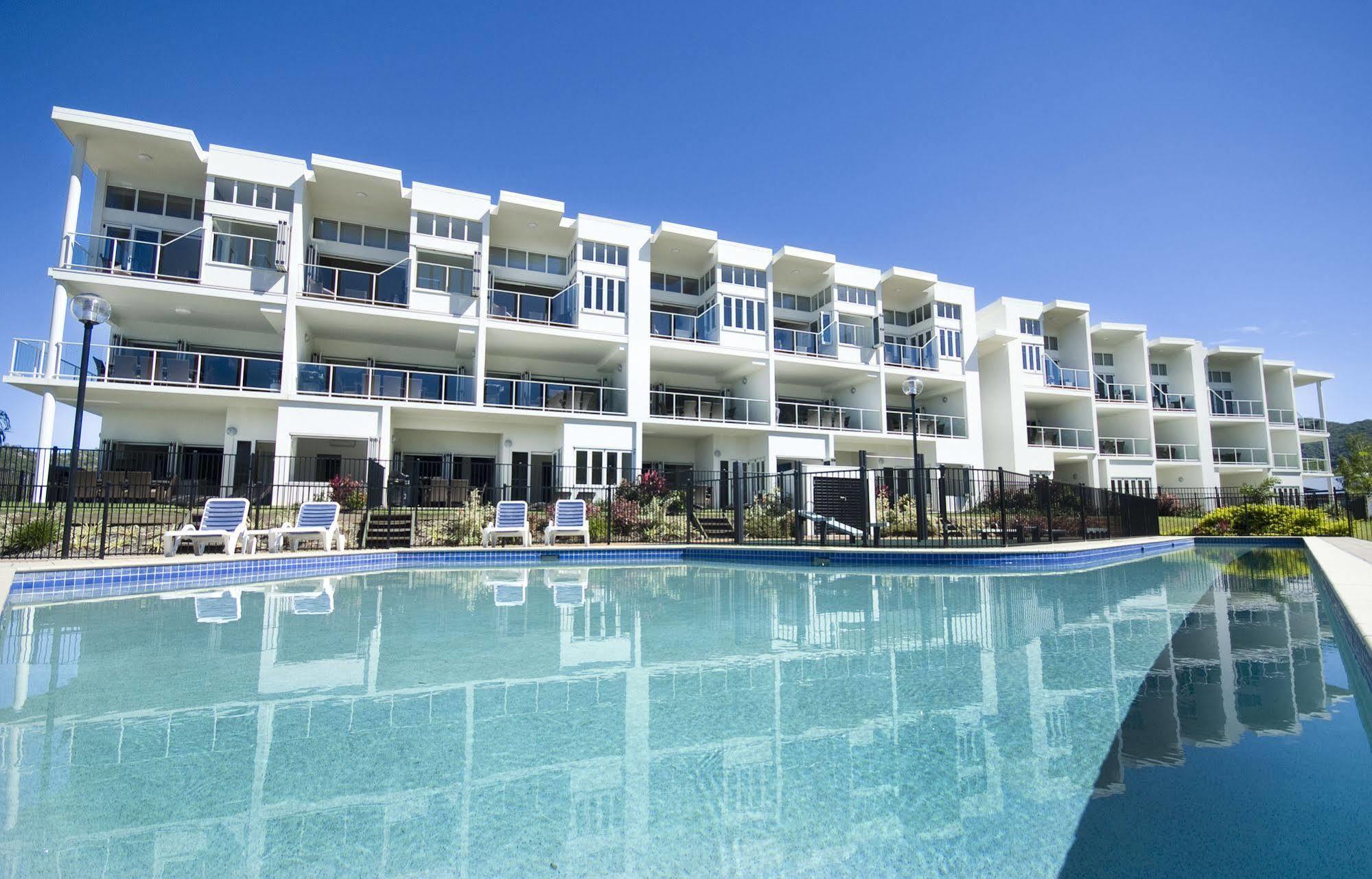 Beachside Magnetic Harbour Apartments Nelly Bay ภายนอก รูปภาพ